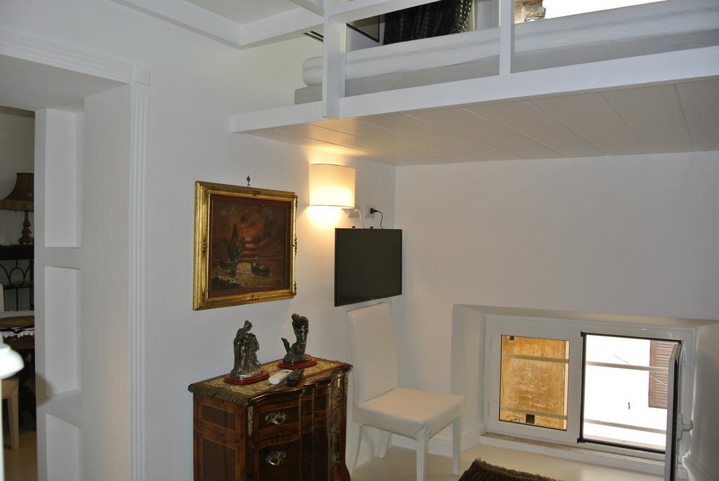 Pantheon Domus Valentino Apartment Rome Bagian luar foto