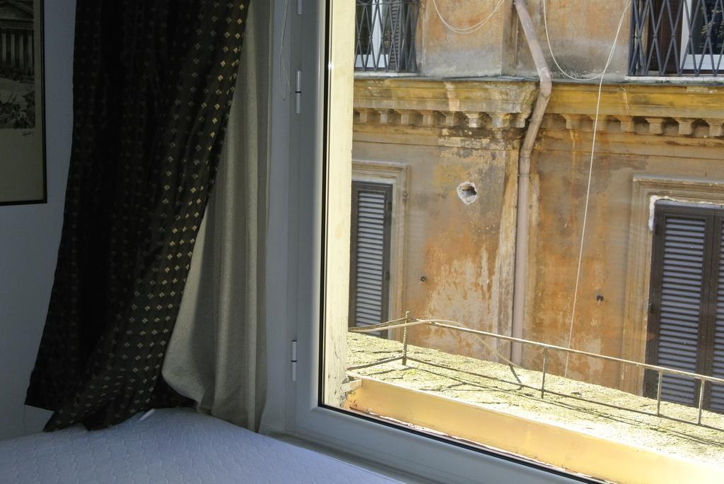 Pantheon Domus Valentino Apartment Rome Bagian luar foto