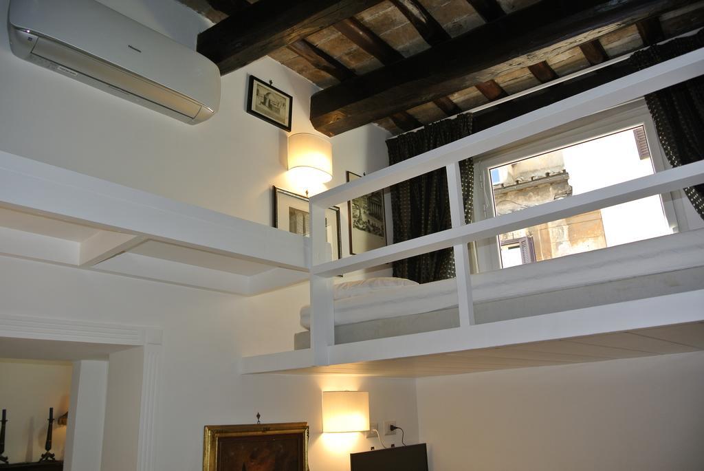 Pantheon Domus Valentino Apartment Rome Bagian luar foto