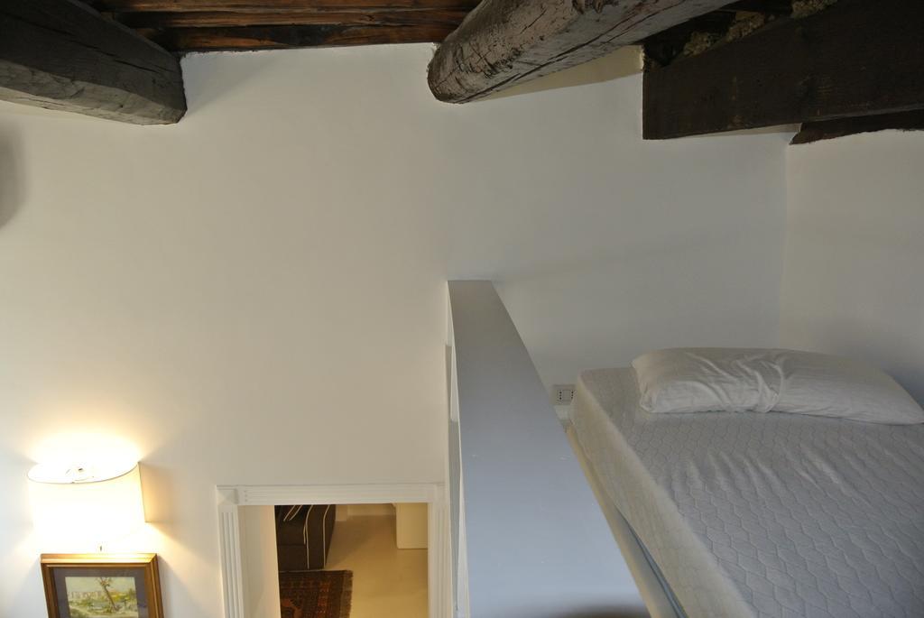 Pantheon Domus Valentino Apartment Rome Bagian luar foto